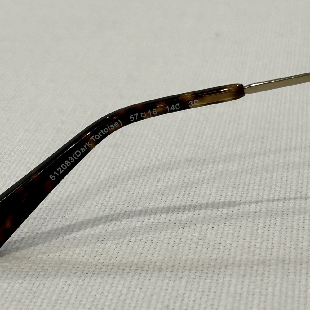 Coach Dark Tortoise Sunglasses with hard case and dust cloth - Picture 2 of 9